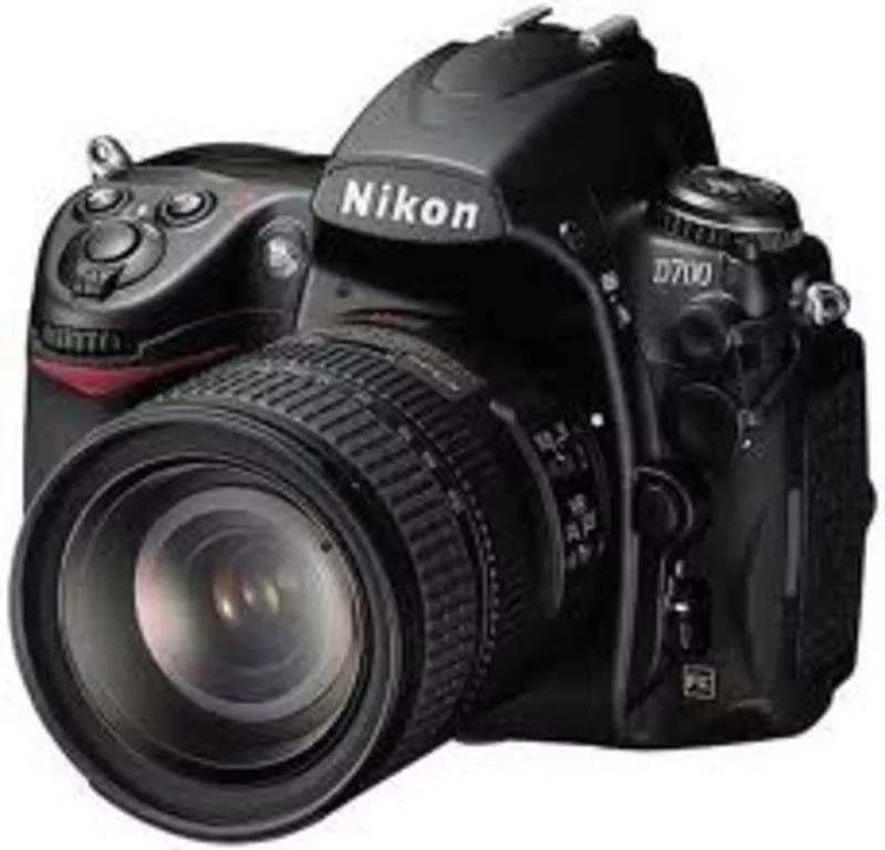 Nikon D7000 16MP DSLR Camera